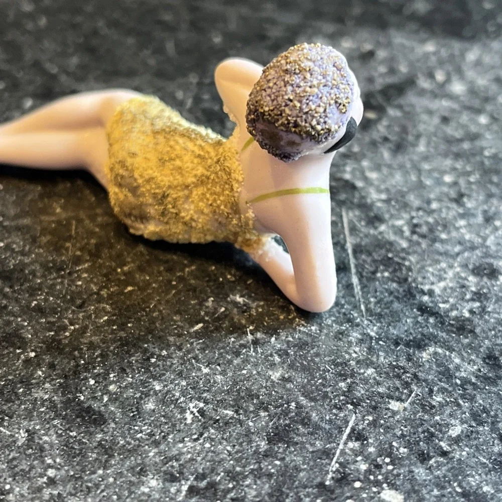 ANTIQUE ART DECO GERMAN BISQUE BATHING BEAUTY NUDE FIGURINE Vtg 5684‎ Textured